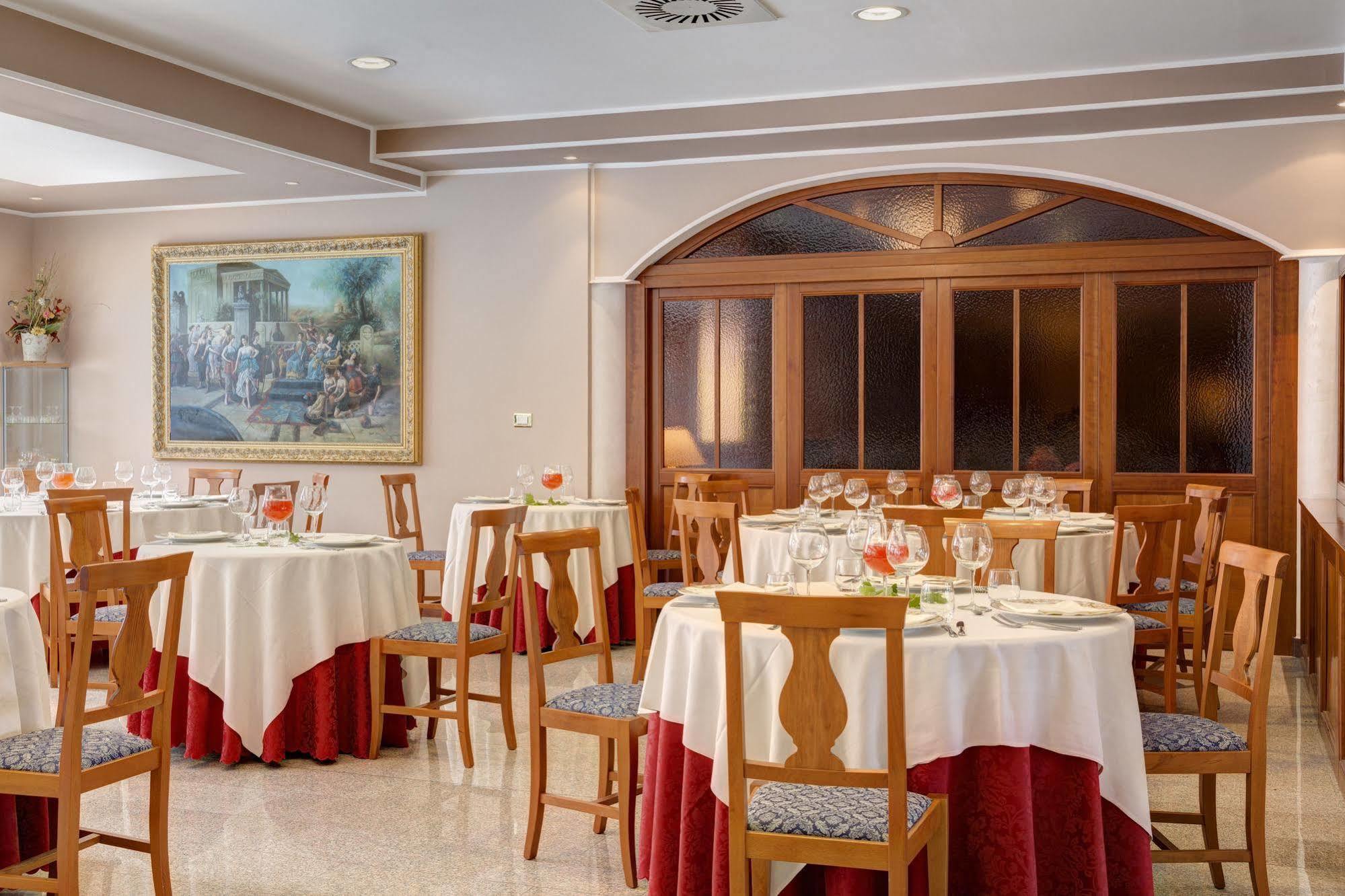 Hotel Santamaria Santa Maria  エクステリア 写真